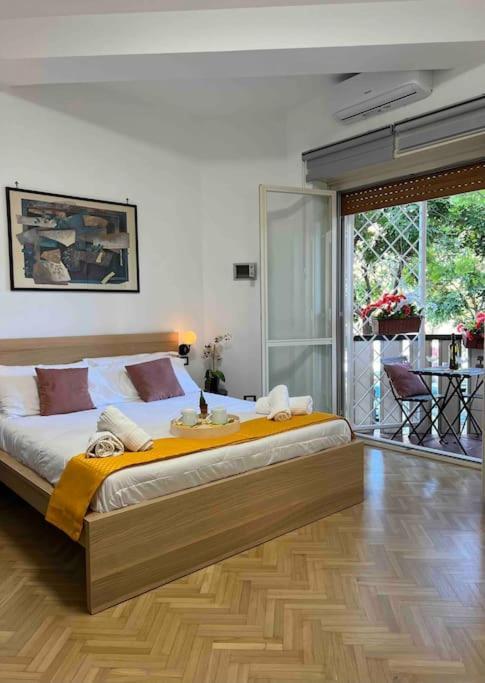 3 Fermate Dal Colosseo - Casa Vacanze Elena - 50 M Da Metro Garbatella 罗马 外观 照片